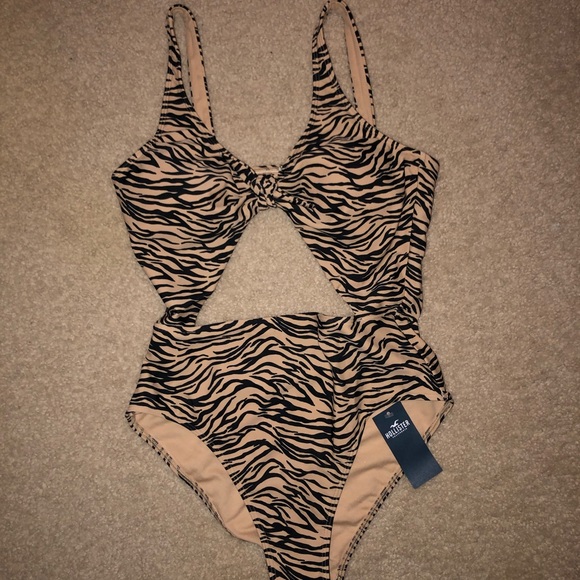 New with tags one piece bathing suit - Picture 1 of 2